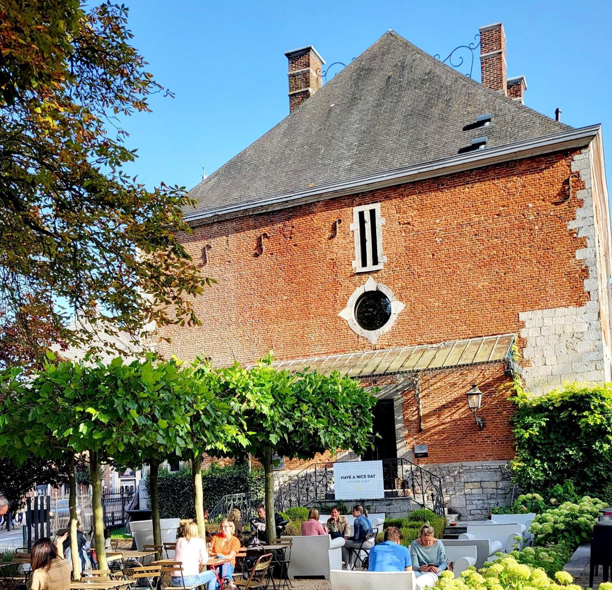 Hotel Le Manoir Marche-en-Famenne Exterior foto